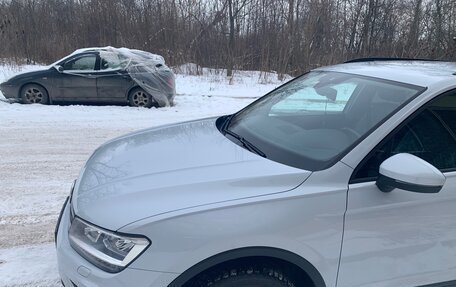 Volkswagen Tiguan II, 2019 год, 2 550 000 рублей, 6 фотография