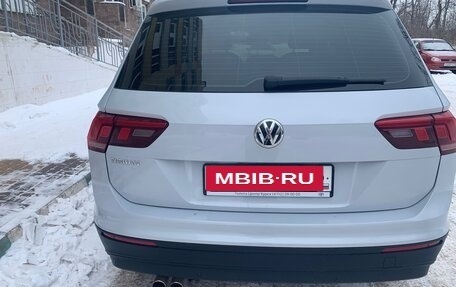 Volkswagen Tiguan II, 2019 год, 2 550 000 рублей, 3 фотография