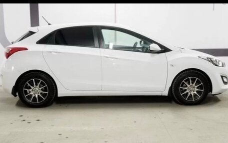 Hyundai i30 II рестайлинг, 2016 год, 1 300 000 рублей, 5 фотография