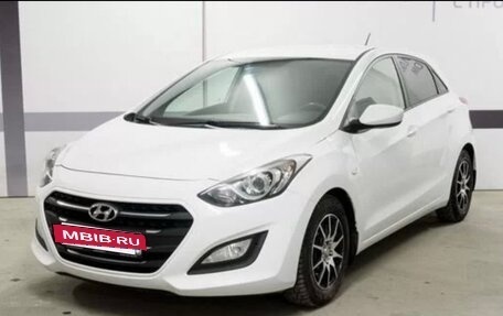 Hyundai i30 II рестайлинг, 2016 год, 1 300 000 рублей, 4 фотография