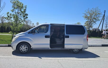 Hyundai Grand Starex Grand Starex I рестайлинг 2, 2008 год, 1 200 000 рублей, 2 фотография