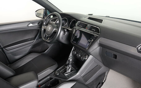 Volkswagen Tiguan II, 2019 год, 2 249 000 рублей, 13 фотография