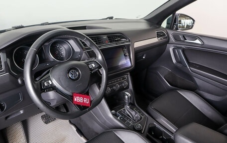 Volkswagen Tiguan II, 2019 год, 2 249 000 рублей, 10 фотография