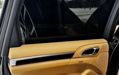 Porsche Cayenne III, 2011 год, 2 630 000 рублей, 17 фотография