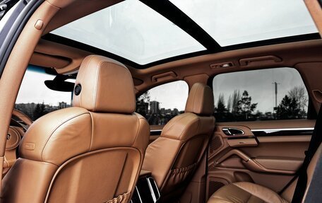 Porsche Cayenne III, 2011 год, 2 630 000 рублей, 18 фотография