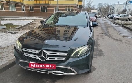 Mercedes-Benz E-Класс, 2017 год, 3 050 000 рублей, 2 фотография