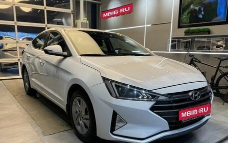 Hyundai Elantra VI рестайлинг, 2020 год, 1 569 000 рублей, 2 фотография