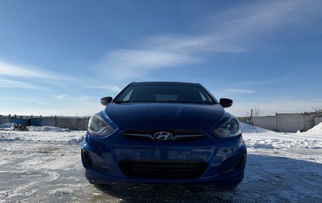 Hyundai Solaris II рестайлинг, 2011 год, 629 000 рублей, 2 фотография