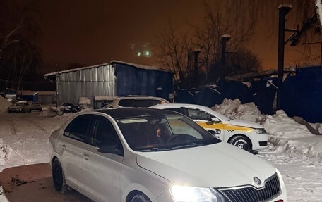 Skoda Rapid I, 2018 год, 700 000 рублей, 8 фотография