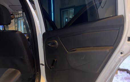 Renault Logan I, 2013 год, 400 000 рублей, 9 фотография