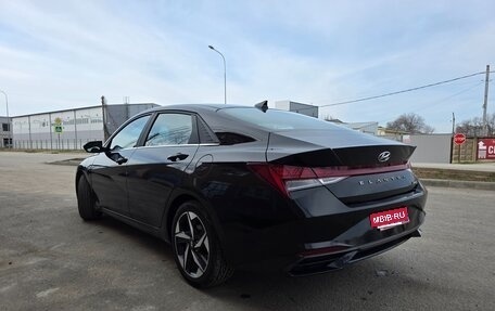 Hyundai Elantra, 2022 год, 2 070 000 рублей, 4 фотография