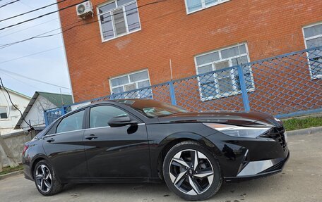 Hyundai Elantra, 2022 год, 2 070 000 рублей, 9 фотография