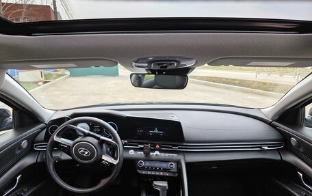 Hyundai Elantra, 2022 год, 2 070 000 рублей, 11 фотография