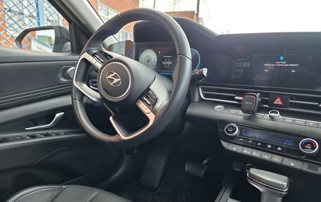 Hyundai Elantra, 2022 год, 2 070 000 рублей, 13 фотография