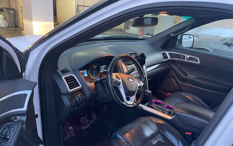 Ford Explorer VI, 2013 год, 1 700 000 рублей, 8 фотография