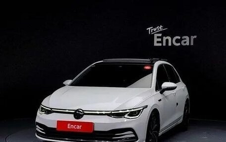 Volkswagen Golf VIII, 2021 год, 2 700 000 рублей, 2 фотография