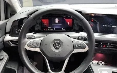 Volkswagen Golf VIII, 2021 год, 2 700 000 рублей, 8 фотография