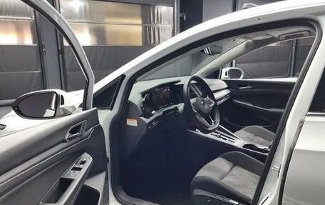 Volkswagen Golf VIII, 2021 год, 2 700 000 рублей, 6 фотография