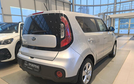 KIA Soul II рестайлинг, 2018 год, 1 605 000 рублей, 6 фотография