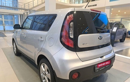KIA Soul II рестайлинг, 2018 год, 1 605 000 рублей, 8 фотография