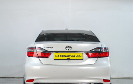 Toyota Camry, 2017 год, 2 069 000 рублей, 6 фотография