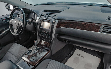 Toyota Camry, 2017 год, 2 069 000 рублей, 20 фотография