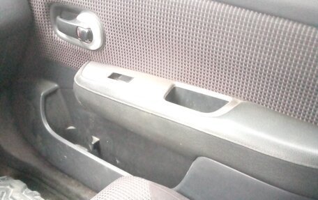 Nissan Tiida, 2011 год, 750 000 рублей, 9 фотография