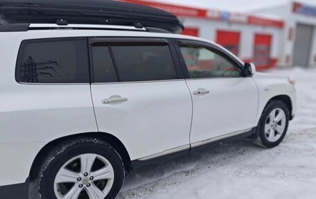 Toyota Highlander III, 2012 год, 1 950 000 рублей, 3 фотография