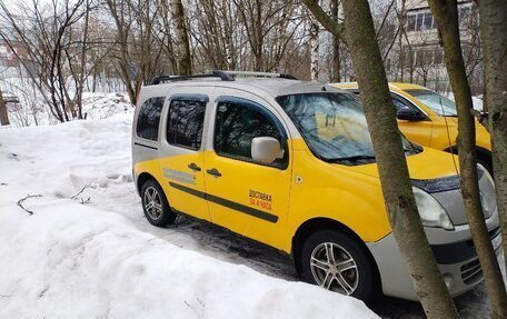 Renault Kangoo II рестайлинг, 2008 год, 640 000 рублей, 12 фотография
