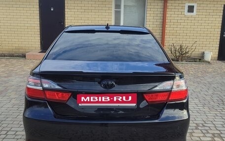 Toyota Camry, 2017 год, 2 290 000 рублей, 10 фотография