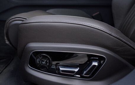 Audi A8, 2018 год, 4 900 000 рублей, 6 фотография