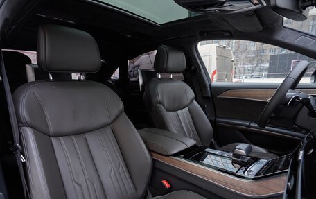 Audi A8, 2018 год, 4 900 000 рублей, 9 фотография