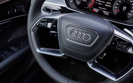 Audi A8, 2018 год, 4 900 000 рублей, 23 фотография