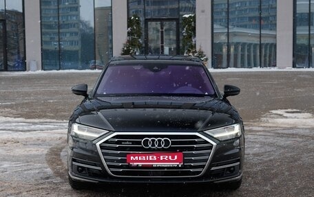 Audi A8, 2018 год, 4 900 000 рублей, 21 фотография