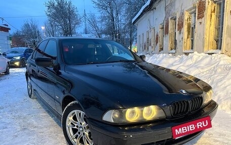 BMW 5 серия, 2001 год, 750 000 рублей, 2 фотография