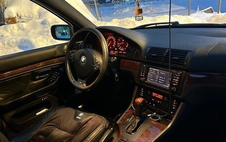 BMW 5 серия, 2001 год, 750 000 рублей, 18 фотография