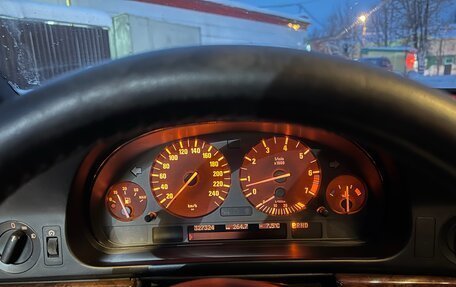 BMW 5 серия, 2001 год, 750 000 рублей, 23 фотография