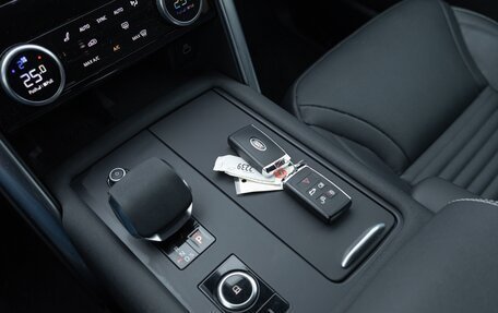 Land Rover Discovery IV, 2024 год, 6 850 000 рублей, 16 фотография