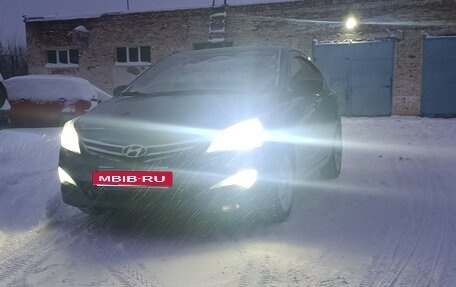 Hyundai Solaris II рестайлинг, 2015 год, 850 000 рублей, 1 фотография