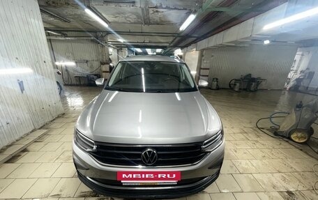 Volkswagen Tiguan II, 2020 год, 2 899 999 рублей, 6 фотография