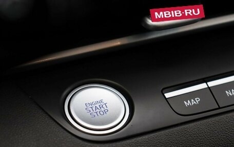 Hyundai Elantra, 2023 год, 2 199 000 рублей, 12 фотография