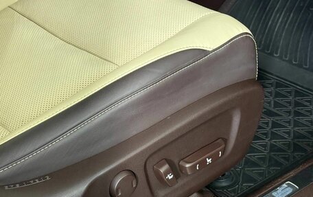 Lexus RX IV рестайлинг, 2017 год, 3 948 000 рублей, 12 фотография