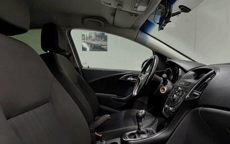 Opel Astra J, 2011 год, 545 000 рублей, 15 фотография