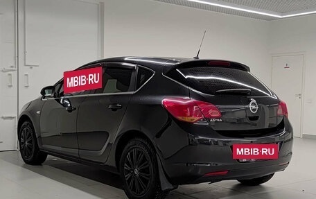 Opel Astra J, 2011 год, 545 000 рублей, 11 фотография