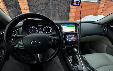 Infiniti Q50 I рестайлинг, 2015 год, 2 400 000 рублей, 14 фотография
