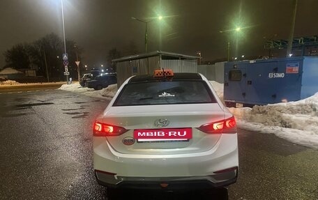 Hyundai Solaris II рестайлинг, 2018 год, 650 000 рублей, 3 фотография