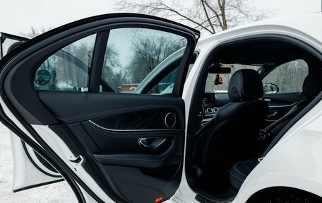 Mercedes-Benz E-Класс, 2018 год, 3 499 999 рублей, 11 фотография