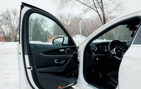 Mercedes-Benz E-Класс, 2018 год, 3 499 999 рублей, 10 фотография