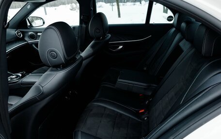 Mercedes-Benz E-Класс, 2018 год, 3 499 999 рублей, 14 фотография