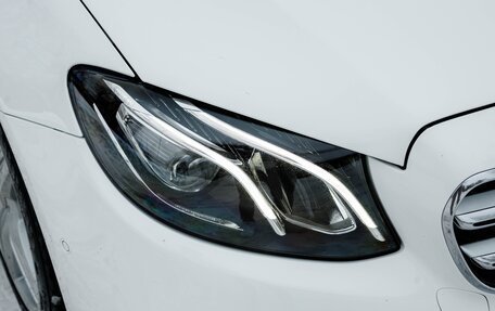 Mercedes-Benz E-Класс, 2018 год, 3 499 999 рублей, 25 фотография